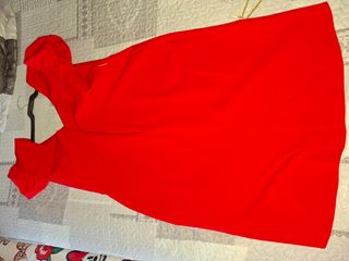 Vestido rojo fiesta. Cómo nuevo un sólo uso
