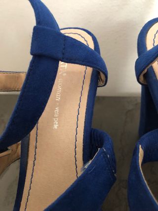 scarpe con tacco blu eleganti