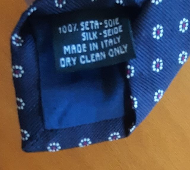 Corbata de seda natural