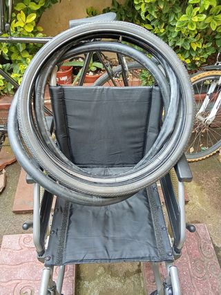 Silla de ruedas plegable