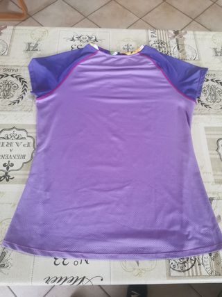 maglia sportiva Desigual.