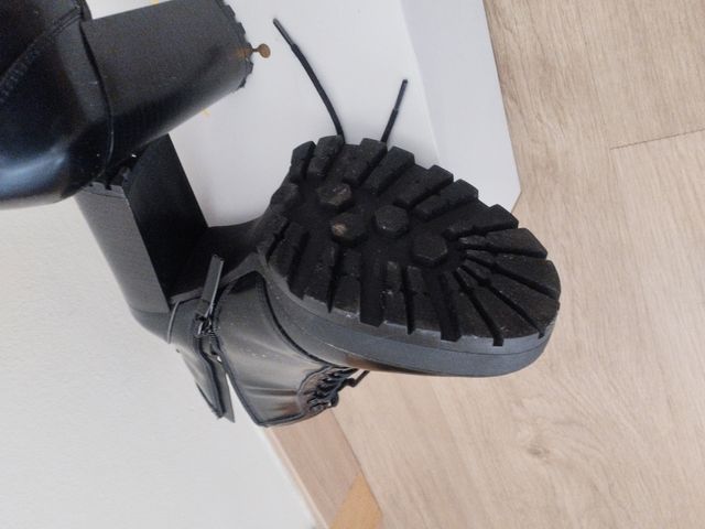 Botines negros tacón alto