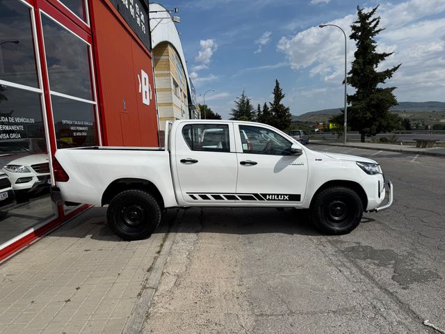 Toyota Hilux 2021