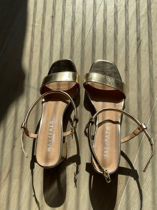 MARYPAZ Tacones dorados 38
