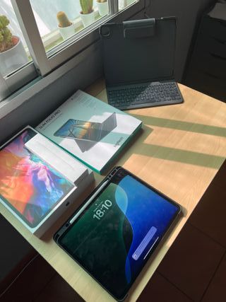 iPad Pro 512gb + Apple Pencil + Teclado