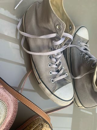 Converse grises altas