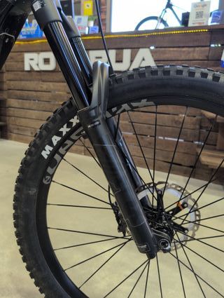 Mondraker Crafty Carbon R 2025