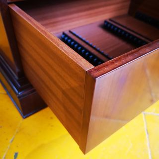 MUEBLE EQUIPO SONIDO      R3760073047103