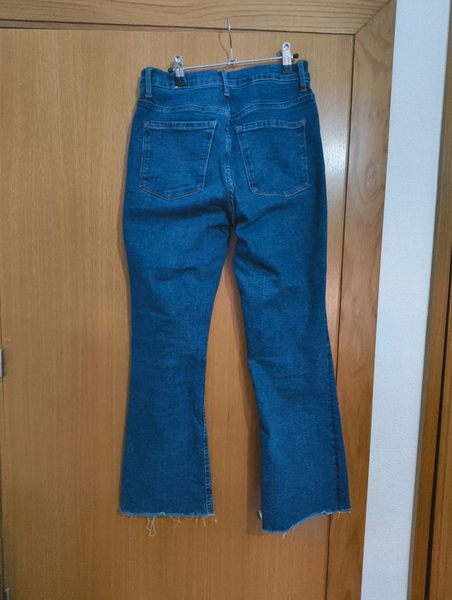 Vaqueros Mango acampanados talla 36