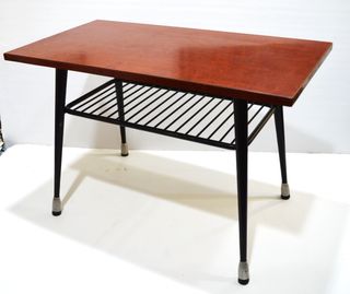 tavolo vintage: ferro e formica