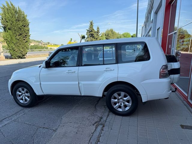 Mitsubishi Montero 2017