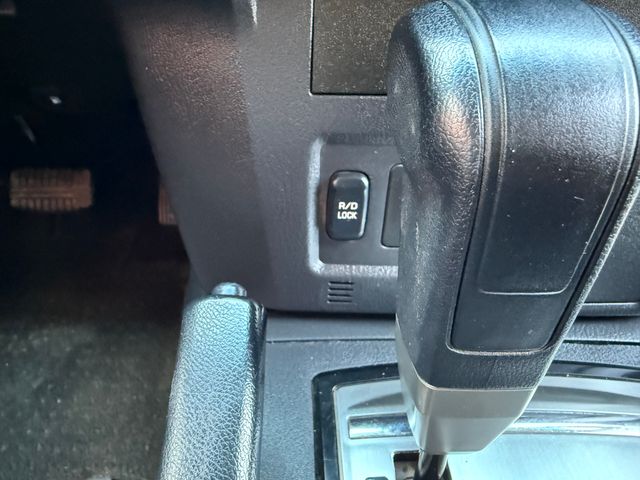 Mitsubishi Montero 2017