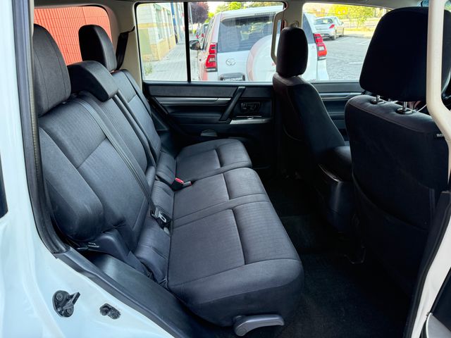 Mitsubishi Montero 2017