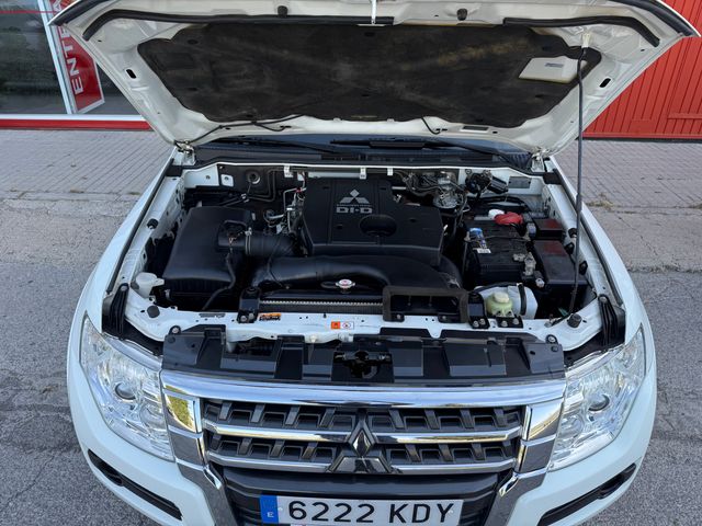 Mitsubishi Montero 2017
