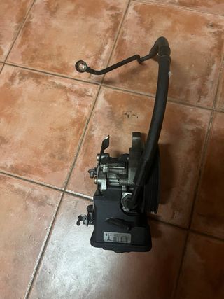 Bomba dirección BMW E46 320d