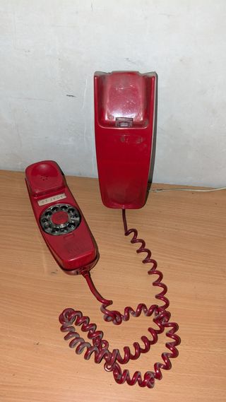 Teléfono góndola Telefónica AUN 8080 rojo antiguo