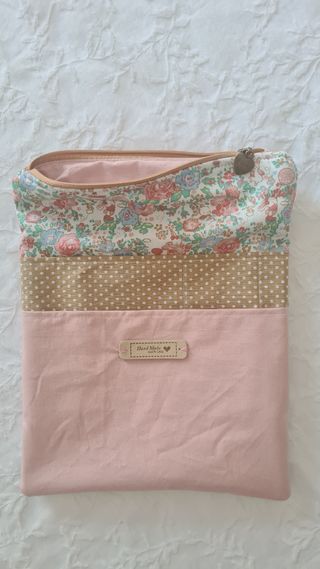 Funda artesanal para libros