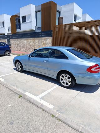 Mercedes-Benz  CLK 2004