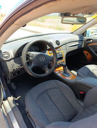 Mercedes-Benz  CLK 2004