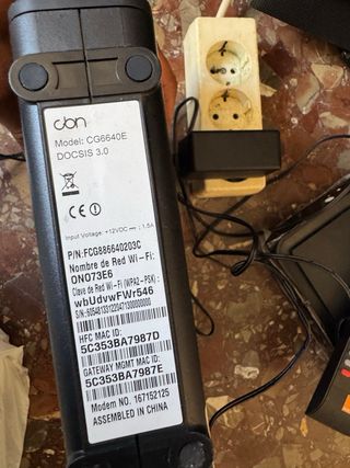 Router Com CG6640E DOCSIS 3.0