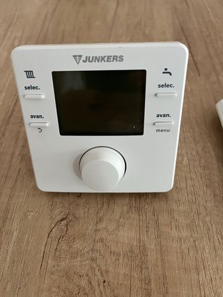 Termostato Junkers inalámbrico CR 80  y receptor.