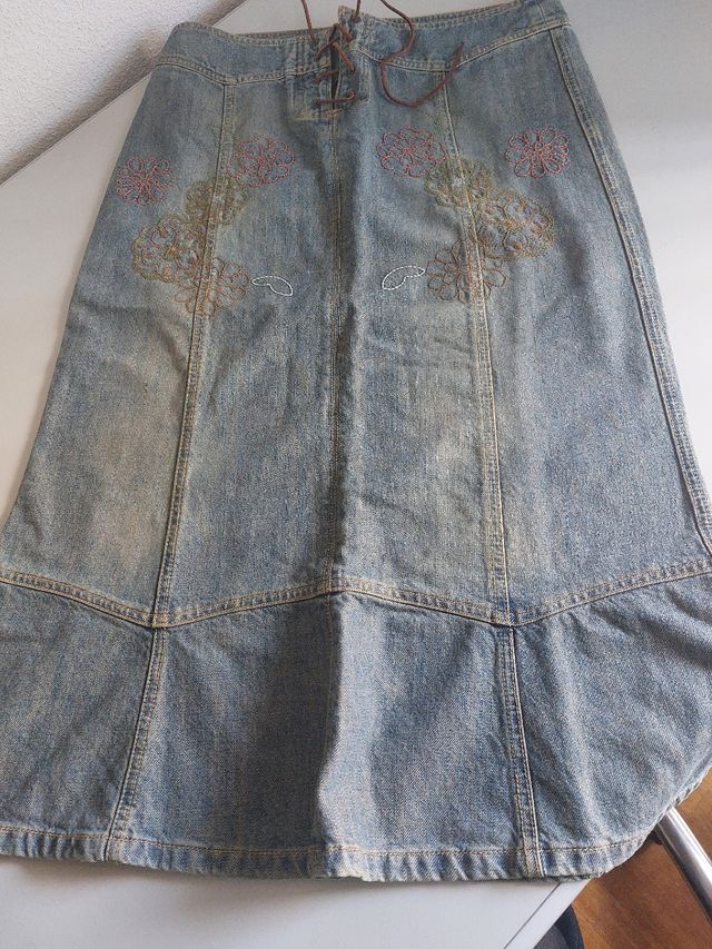 Falda vaquera bordada - Talla L