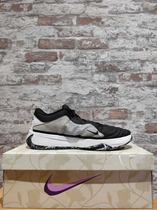 Zapatillas Nike Giannis Freak 5 "Oreo" - 49,5