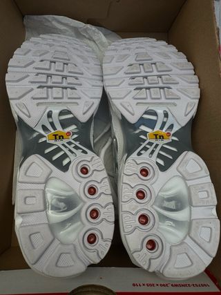 Nike Air Max Plus TN - Gris Blanco