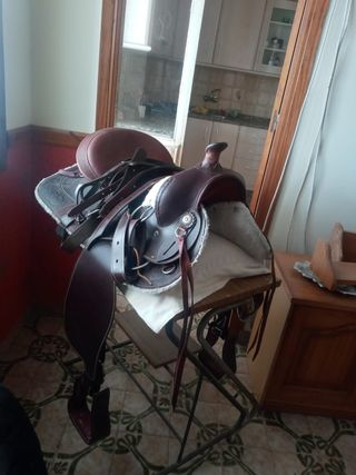 Montura cuero marrón - Nueva
