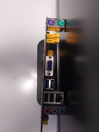 Placa base BIOSTAR AMd sata 6gb
