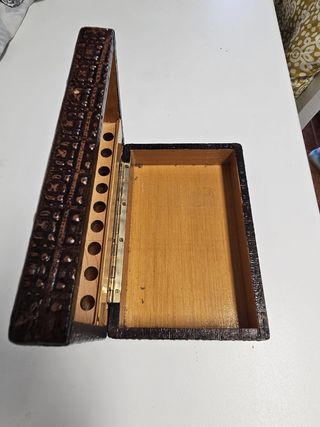 Cigarrera clásica antigua