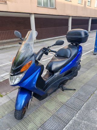 Suzuki Burgman 150cc  43mil kilometros -
