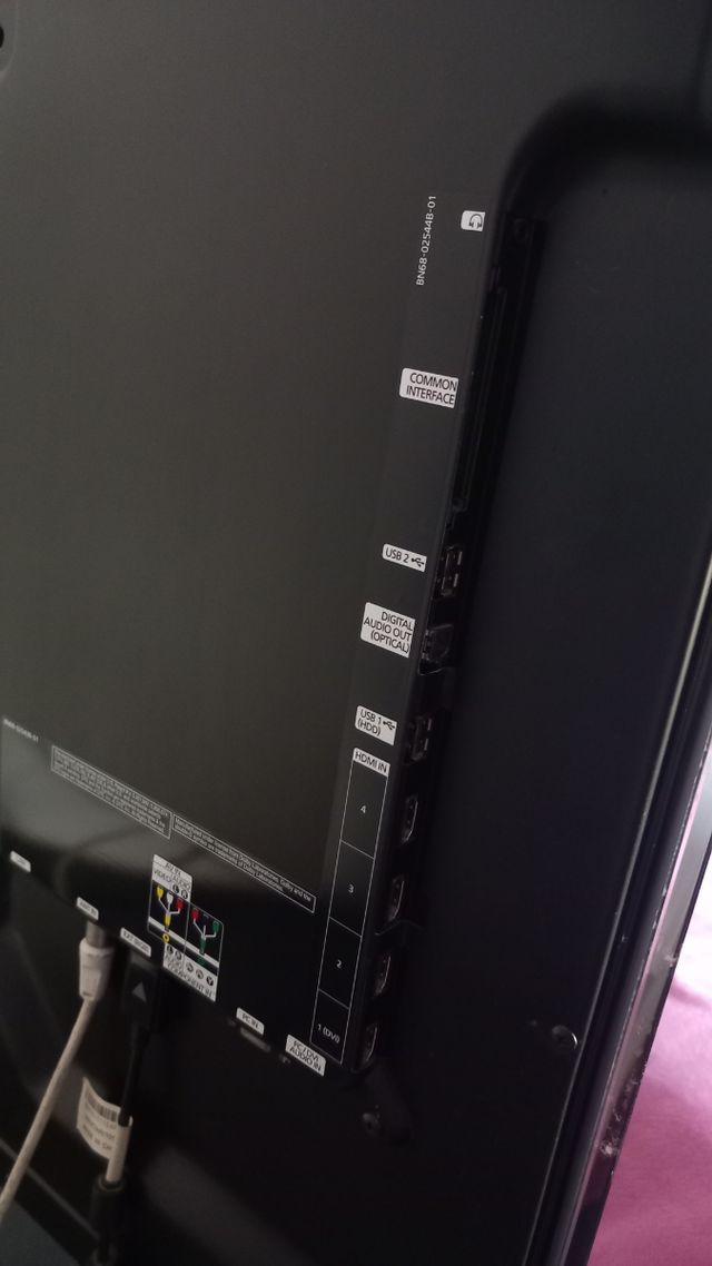 TV Samsung 40" LED UE40C5100