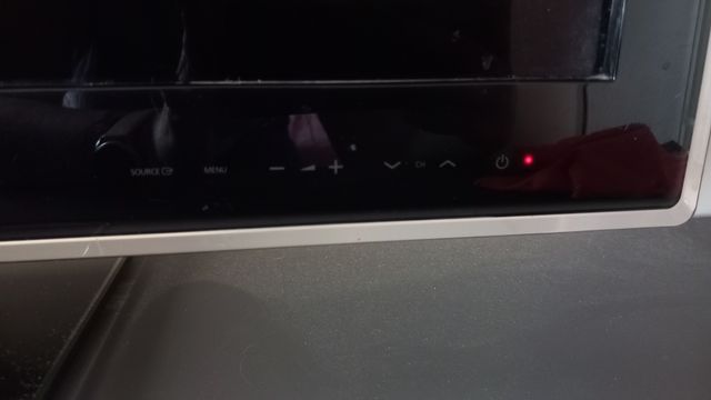 TV Samsung 40" LED UE40C5100