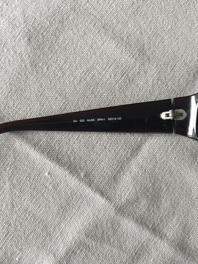 Gafas sol Guess marrón. Graduadas.