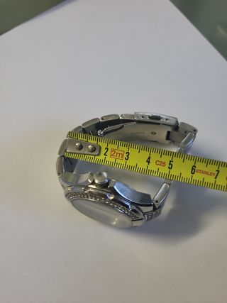 Reloj GUESS Mujer Plata Steel 144503L1.  Sin pila.