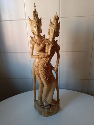 Coppia di statue in legno di Bali