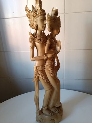 Coppia di statue in legno di Bali