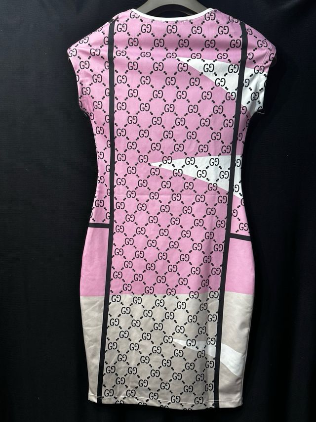 Vestido Minnie Mouse rosa y beige