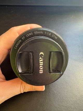 Canon EOS 77D + Objetivos