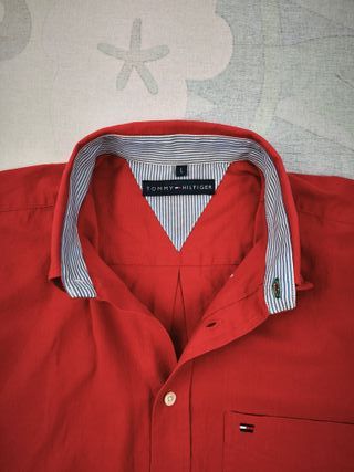 Camisa Tommy Hilfiger L (tamanho 21)