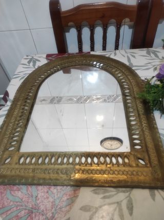 Espejo marroquí dorado