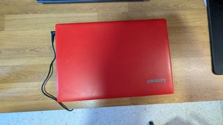 Lenovo Ideapad 320-15AST Rojo
