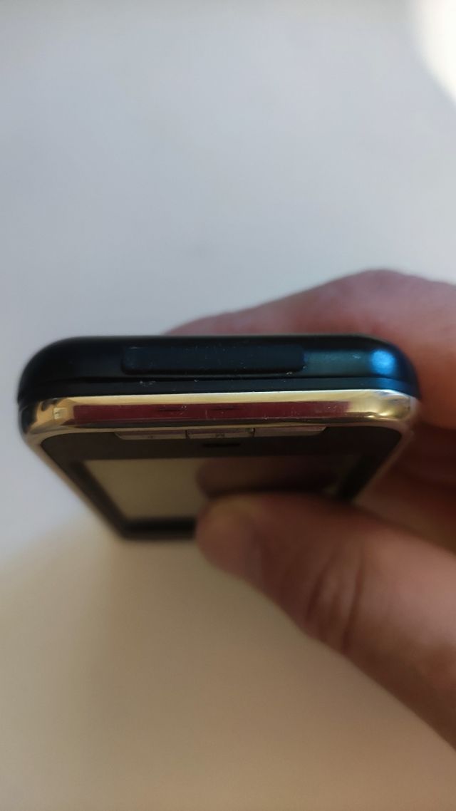 Reproductor MP3 MP4 Iconnex - Negro/Plata