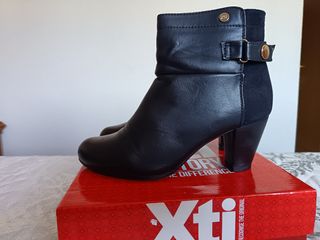 Botines Xti mujer negros