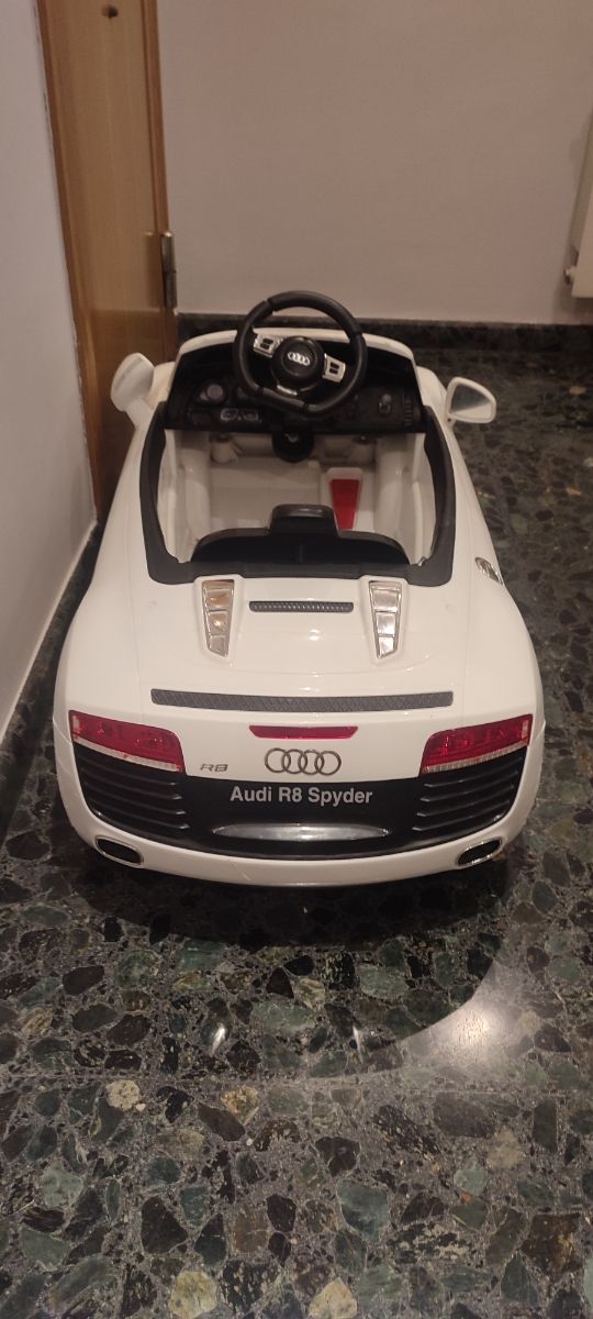 Coche niñ@ Audi R8