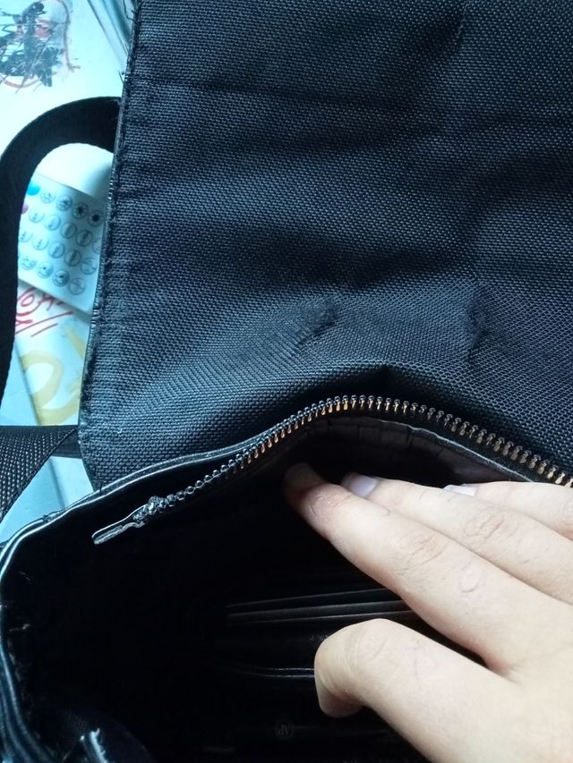 Bandolera Louis Vuitton negra