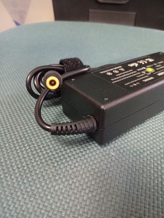 Cargador portátil para portátil 