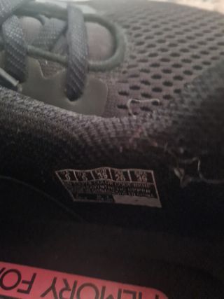 Zapatillas Skechers negras 