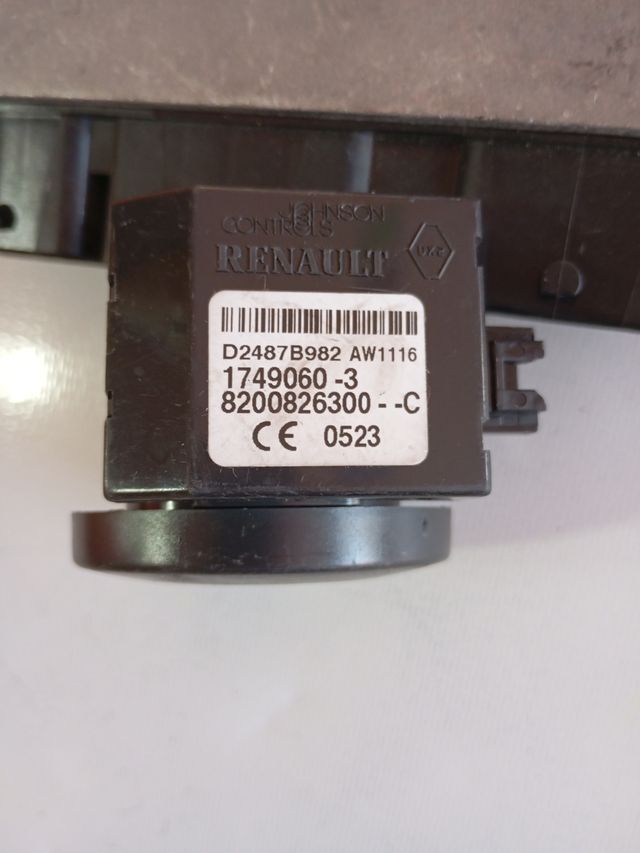UCE Dacia Sandero - 8201117953